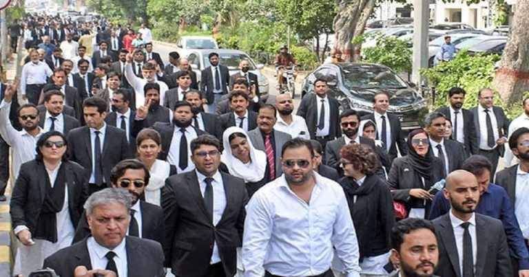 Islamabad lawyers observe strike today against ‘malafide’ transfer of judges to IHC