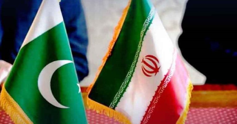 Pakistan to set up tourism route with Iran soon