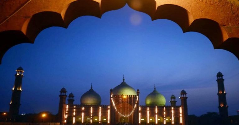 Shab-e-Barat being observed with devotion across Pakistan
