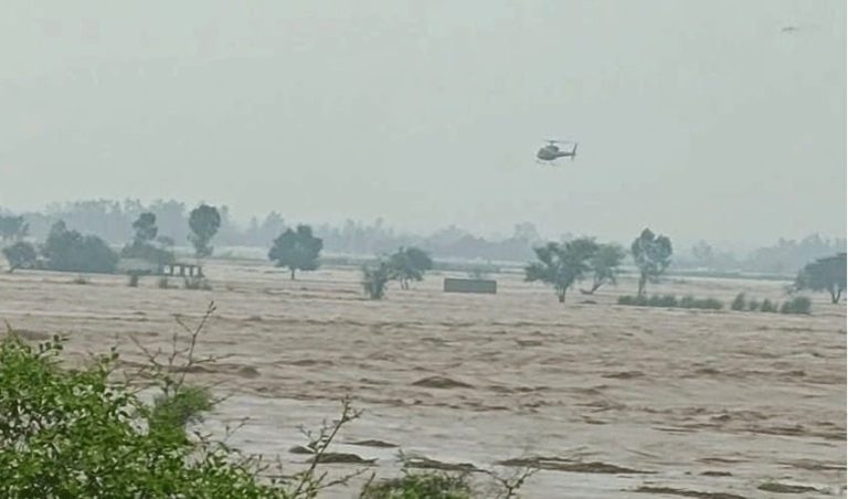 PDMA issues flood alert for eastern rivers of Punjab