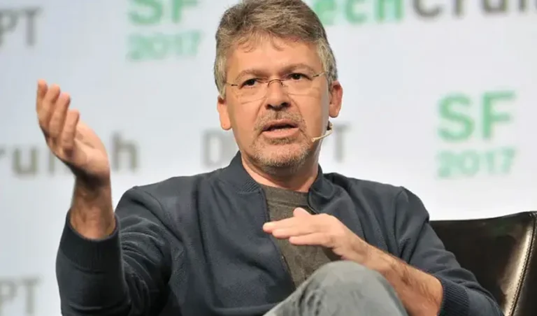 Apple taps Amar Subramanya to lead next-Gen AI, Siri development