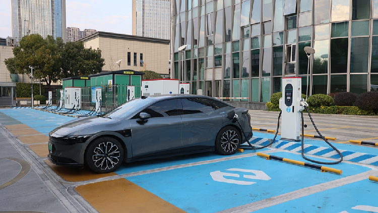 China operates world’s largest EV charging network