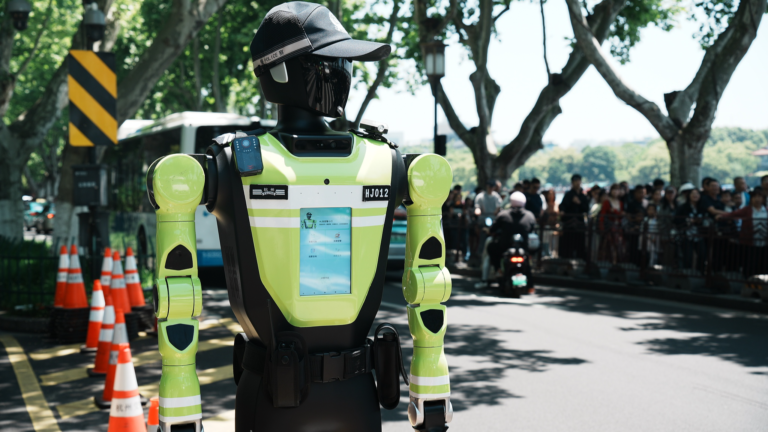 China showcases ‘Human-Machine Collaboration’ during Labor Day holiday