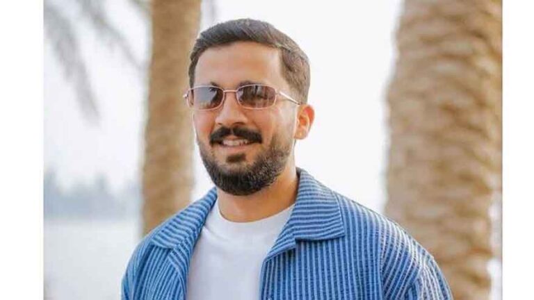 Rajab Butt denies reconciliation with wife, says divorce proceedings will continue
