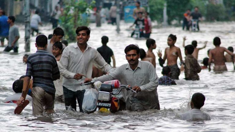 Pakistan’s new provinces debate gains momentum as WEF report proposes 16 to 30 administrative units